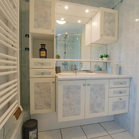 Les Farinettes بيت للعطل *